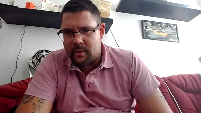 Snapshot of sexykevin17cm chatting on September 24, 2025, 1:47 pm sexykevin17cm online show from September 24, 2025, 1:47 pm