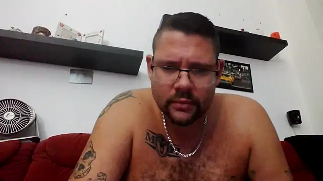 Snapshot of sexykevin17cm chatting on December 3, 2025, 5:55 pm sexykevin17cm online show from December 3, 2025, 5:55 pm