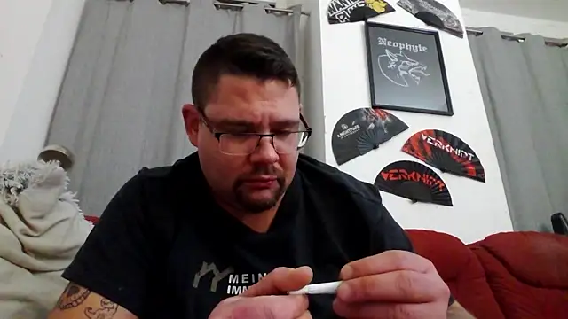 Snapshot of sexykevin17cm chatting on January 5, 2026, 8:34 pm sexykevin17cm online show from January 5, 2026, 8:34 pm