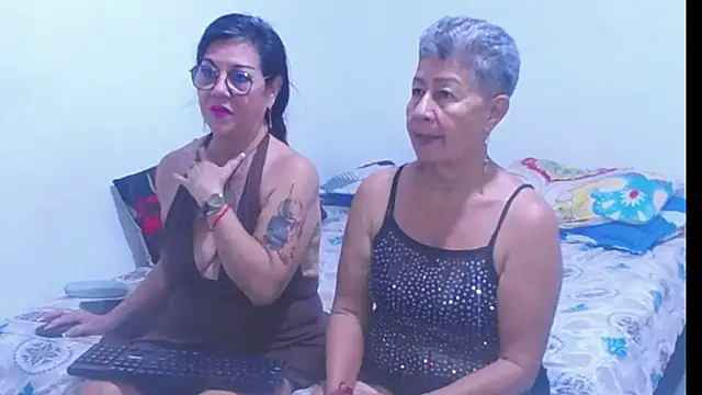 sexycristina 2 online show from July 14, 2026, 8:03 pm