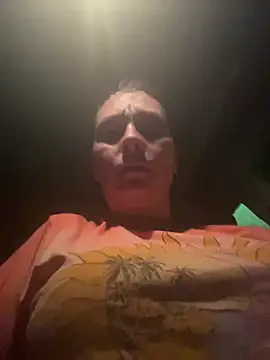 Snapshot of Babii_Nova chatting on November 16, 2025, 4:18 am Babii Nova online show from November 16, 2025, 4:18 am