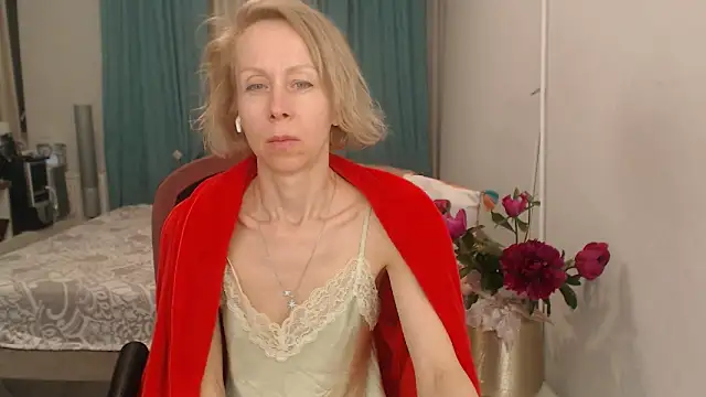 LuxuryNika online show from May 31, 2026, 6:09 pm
