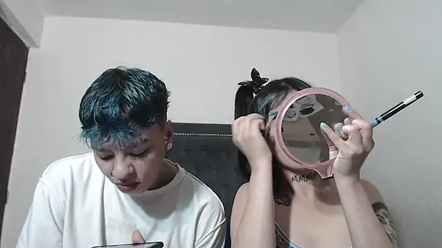 dulce maria x online show from December 4, 2024, 5:33 pm