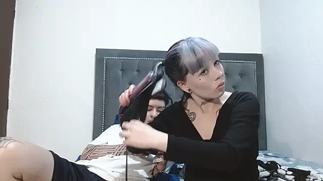 dulce maria x online show from March 27, 2026, 1:33 pm