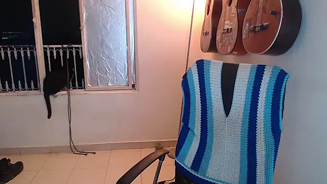 Smoke trip Alicia online show from October 15, 2025, 4:45 am