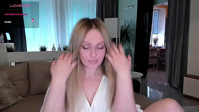 Libby Nora online show from December 19, 2024, 10:45 am