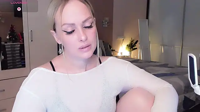 Libby Nora online show from December 22, 2025, 11:51 am