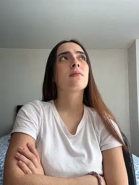 Snapshot of swrennn19 chatting on December 11, 2024, 4:20 pm swrennn19 online show from December 11, 2024, 4:20 pm