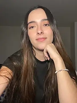 Snapshot of swrennn19 chatting on February 13, 2025, 11:15 pm swrennn19 online show from February 13, 2025, 11:15 pm