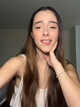 Snapshot of swrennn19 chatting on February 16, 2025, 4:10 pm swrennn19 online show from February 16, 2025, 4:10 pm