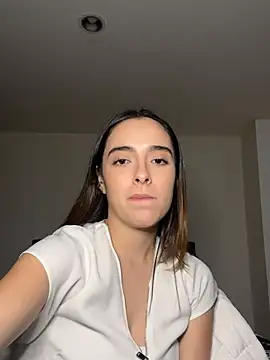 Snapshot of swrennn19 chatting on March 5, 2025, 11:16 pm swrennn19 online show from March 5, 2025, 11:16 pm