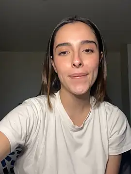 Snapshot of swrennn19 chatting on March 17, 2025, 11:00 pm swrennn19 online show from March 17, 2025, 11:00 pm