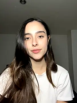 Snapshot of swrennn19 chatting on October 1, 2025, 12:05 am swrennn19 online show from October 1, 2025, 12:05 am