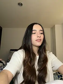 Snapshot of swrennn19 chatting on October 26, 2025, 6:14 pm swrennn19 online show from October 26, 2025, 6:14 pm