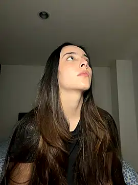 Snapshot of swrennn19 chatting on November 3, 2025, 7:04 pm swrennn19 online show from November 3, 2025, 7:04 pm