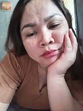 XXLorie 02 online show from July 16, 2026, 6:08 am