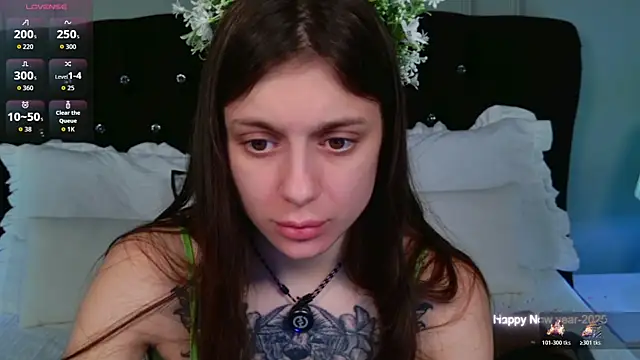 Eille Elfie online show from December 4, 2025, 5:06 am