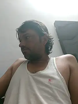 HotBoyOm online show from May 18, 2026, 2:07 am