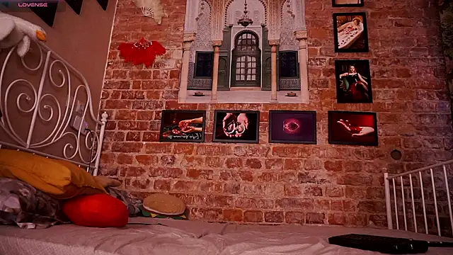 Evelively online show from March 19, 2026, 2:10 pm