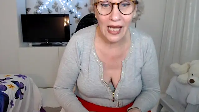 Ghertrude52 online show from March 12, 2025, 7:13 am