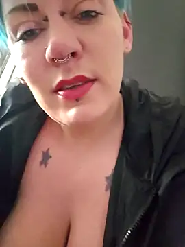 PinkTheHawk online show from March 22, 2026, 1:42 am