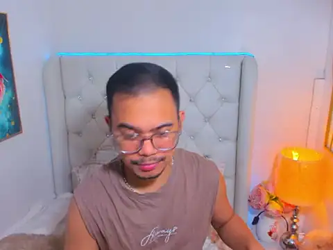 AsianZero online show from April 26, 2026, 5:21 pm