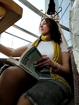 EvaXOAir online show from April 7, 2026, 5:41 am