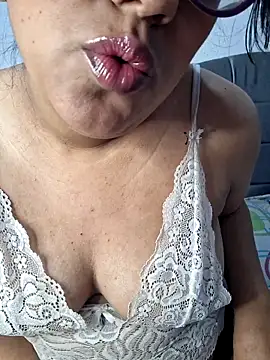 ZaidaWet online show from November 29, 2025, 11:46 am