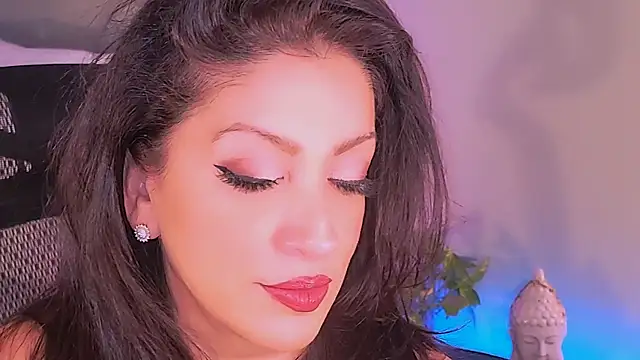 Wonderful Woman online show from November 2, 2025, 2:47 am