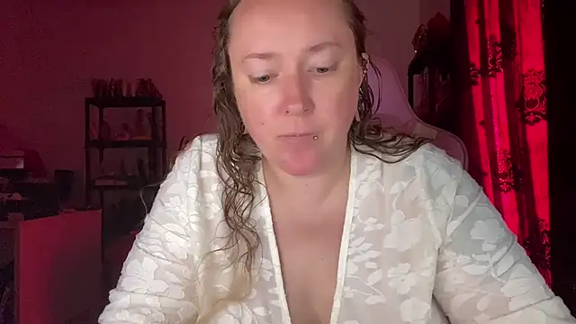 Snapshot of kisicaxx chatting on July 21, 2026, 9:00 am kisicaxx online show from July 21, 2026, 9:00 am
