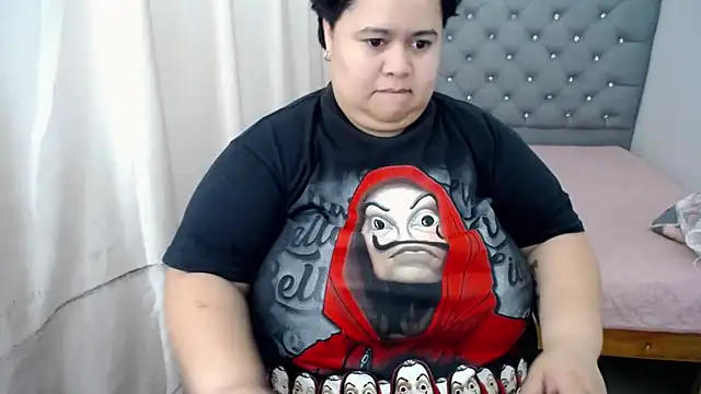 hotlesby4uxxx online show from December 2, 2024, 8:00 pm