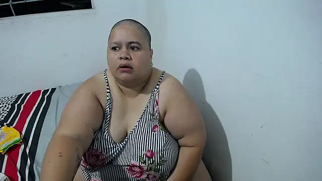 hotlesby4uxxx online show from January 9, 2026, 11:17 pm