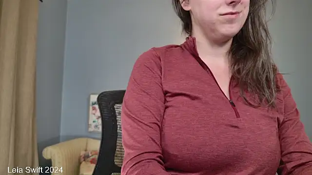 LeiaSwift online show from December 3, 2024, 12:16 pm