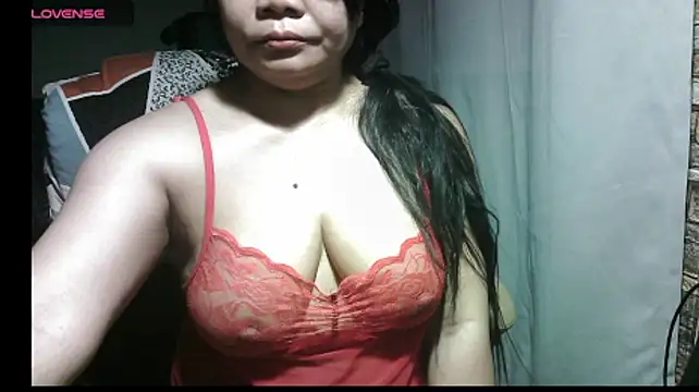 Snapshot of Hotpinay43 chatting on January 28, 2025, 10:01 pm Hotpinay43 online show from January 28, 2025, 10:01 pm