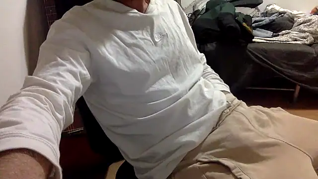 BADGUY2021 online show from January 15, 2026, 4:22 pm