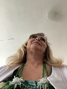 Irina2909xh online show from September 12, 2025, 10:37 am