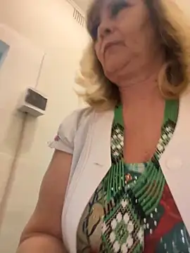 Irina2909xh online show from September 22, 2025, 10:50 am