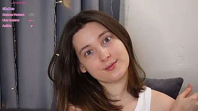 Snapshot of BeckyMartens chatting on October 3, 2025, 2:41 am BeckyMartens online show from October 3, 2025, 2:41 am