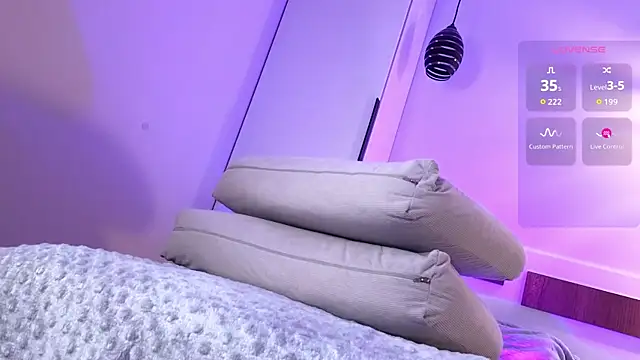 S3Xyes online show from April 21, 2026, 12:34 am