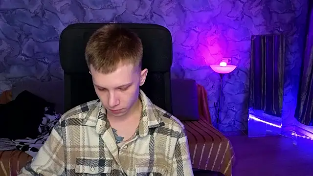 arlekincrop online show from February 11, 2026, 1:21 am