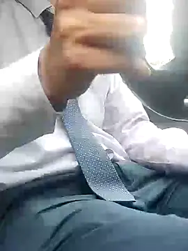 Business dickkk online show from December 13, 2024, 4:16 pm