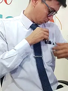 Business dickkk online show from October 11, 2025, 1:53 pm