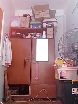 QueenSoreal online show from February 17, 2025, 7:31 pm