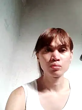 QueenSoreal online show from March 21, 2025, 1:02 am