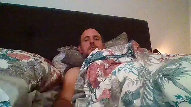 verylargecock online show from September 16, 2025, 9:27 pm