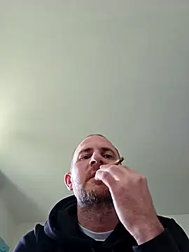 verylargecock online show from December 15, 2025, 10:30 am