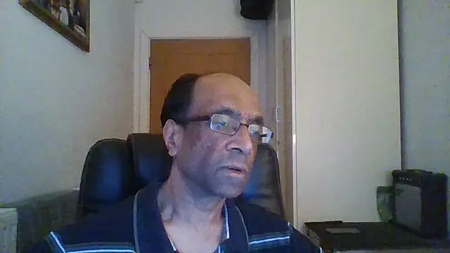 Snapshot of rauncher1 chatting on February 20, 2025, 3:30 pm rauncher1 online show from February 20, 2025, 3:30 pm