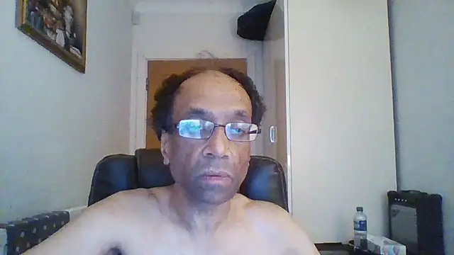 Snapshot of rauncher1 chatting on September 10, 2025, 8:03 am rauncher1 online show from September 10, 2025, 8:03 am