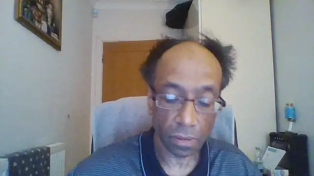 rauncher1 online show from November 12, 2025, 9:53 am