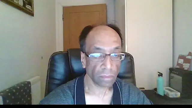 rauncher1 online show from February 9, 2026, 8:51 am